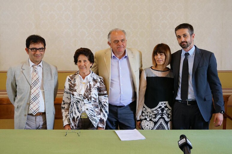 - RIPRODUZIONE RISERVATA