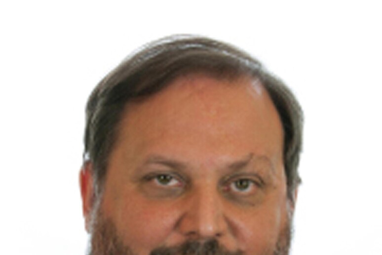 - RIPRODUZIONE RISERVATA