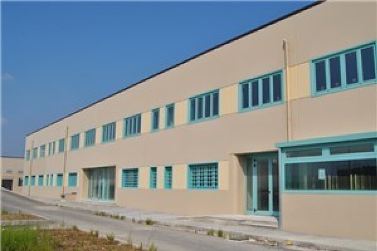 - RIPRODUZIONE RISERVATA