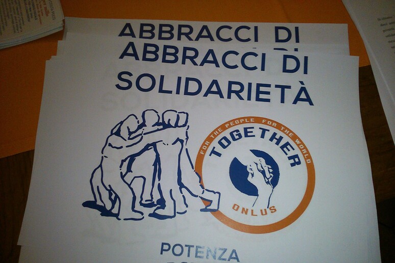- RIPRODUZIONE RISERVATA