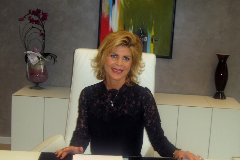 - RIPRODUZIONE RISERVATA