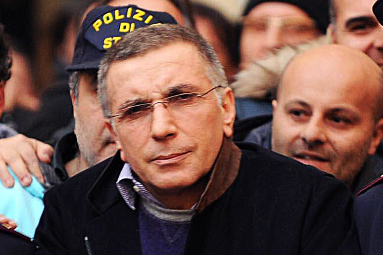 - RIPRODUZIONE RISERVATA