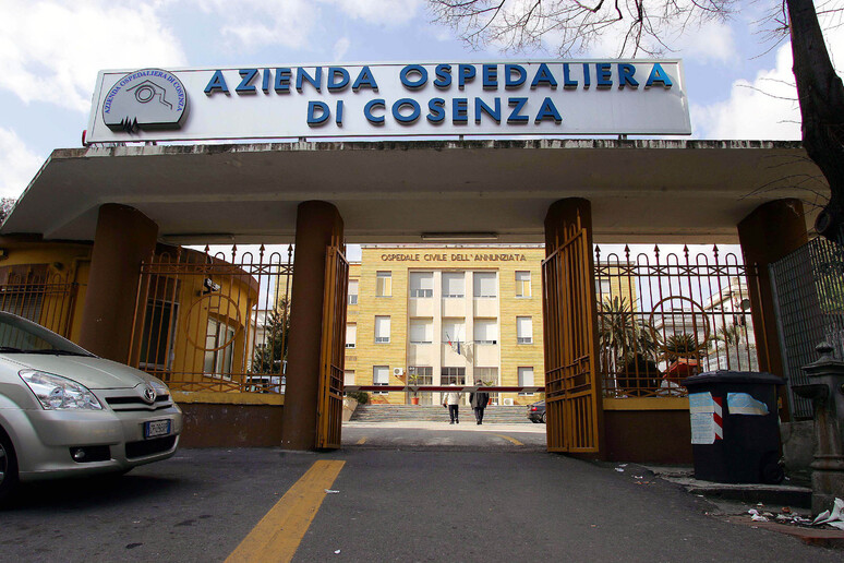 - RIPRODUZIONE RISERVATA