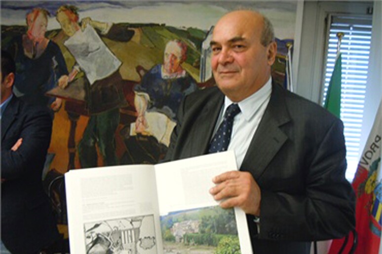 - RIPRODUZIONE RISERVATA