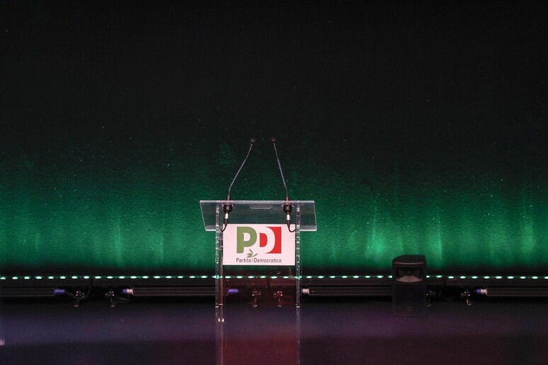 - RIPRODUZIONE RISERVATA
