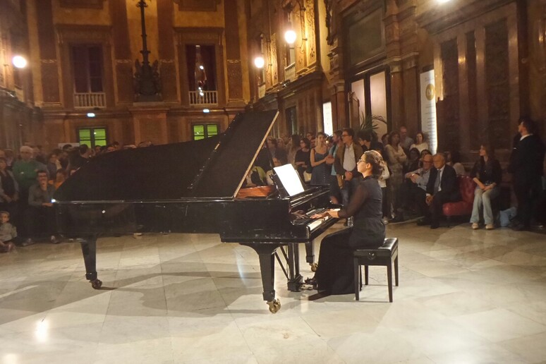 'maratona Chopin ' al Teatro Massimo - RIPRODUZIONE RISERVATA