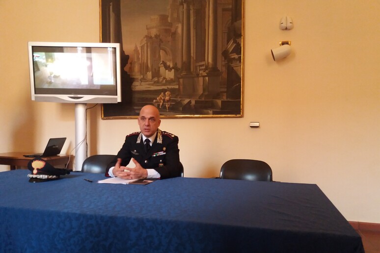 - RIPRODUZIONE RISERVATA