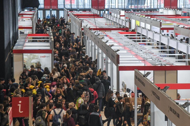 - RIPRODUZIONE RISERVATA