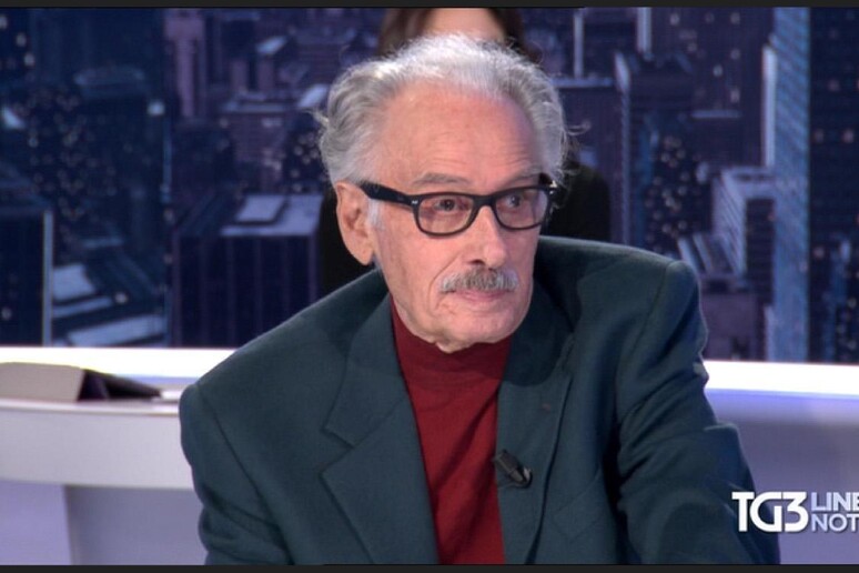 - RIPRODUZIONE RISERVATA