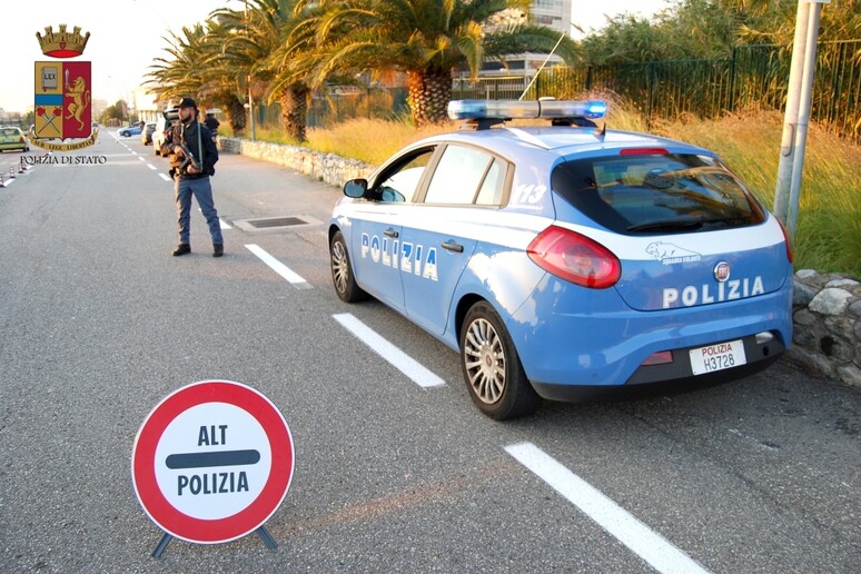- RIPRODUZIONE RISERVATA