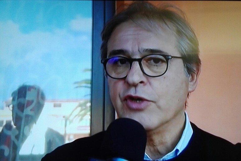 - RIPRODUZIONE RISERVATA