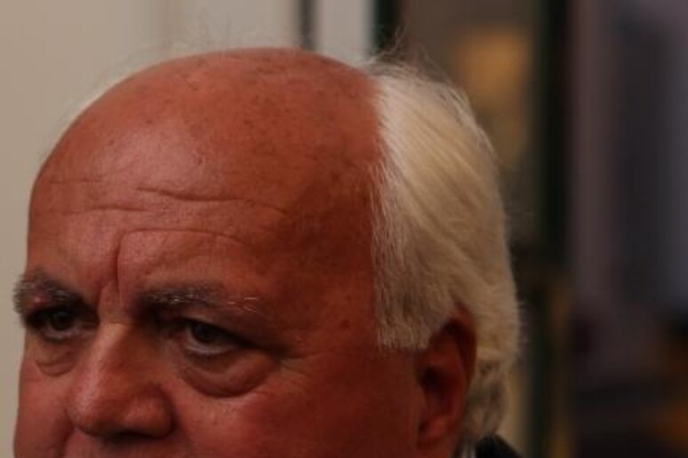 - RIPRODUZIONE RISERVATA