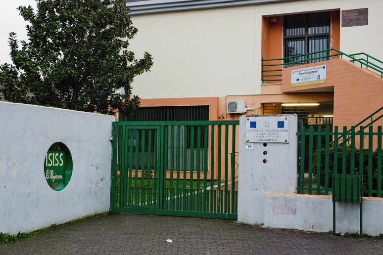 - RIPRODUZIONE RISERVATA