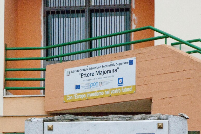 - RIPRODUZIONE RISERVATA
