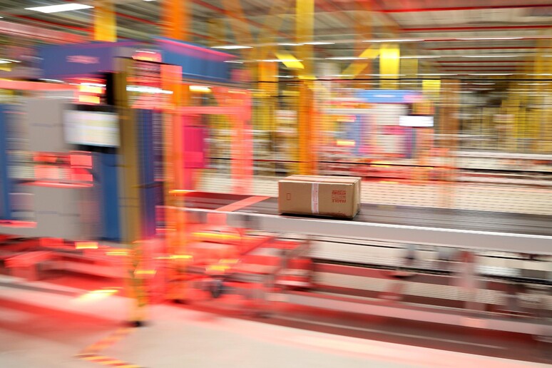 - RIPRODUZIONE RISERVATA