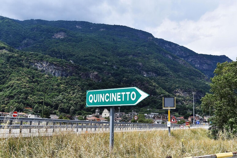 - RIPRODUZIONE RISERVATA