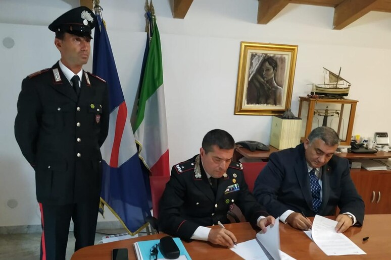 - RIPRODUZIONE RISERVATA
