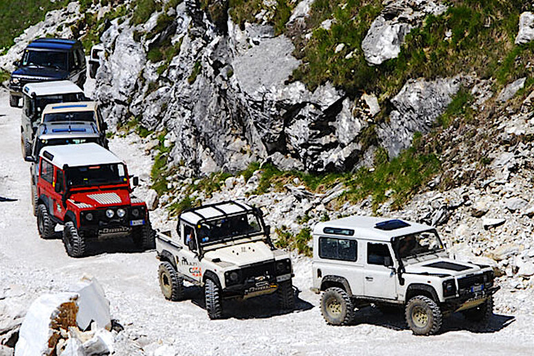 Tour tra le cave e off-road, 4x4 Fest 2019 scalda i motori © ANSA/4x4Fest