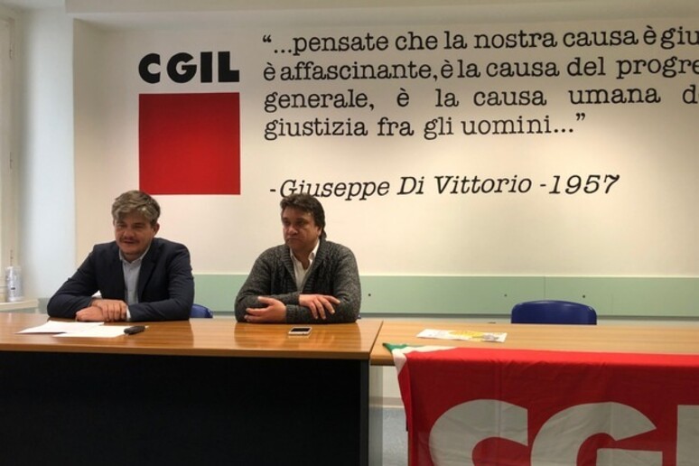 - RIPRODUZIONE RISERVATA