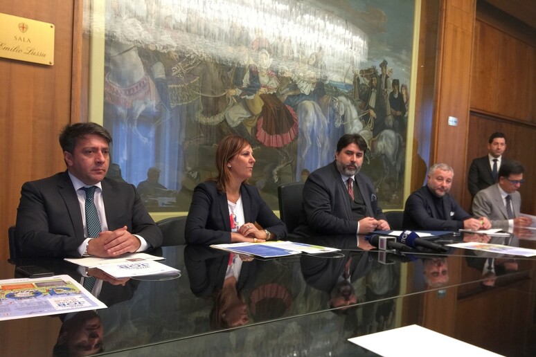 - RIPRODUZIONE RISERVATA