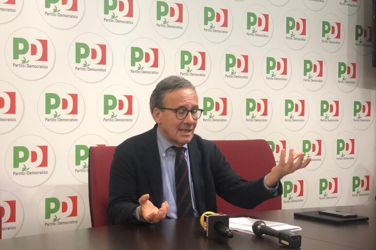 - RIPRODUZIONE RISERVATA