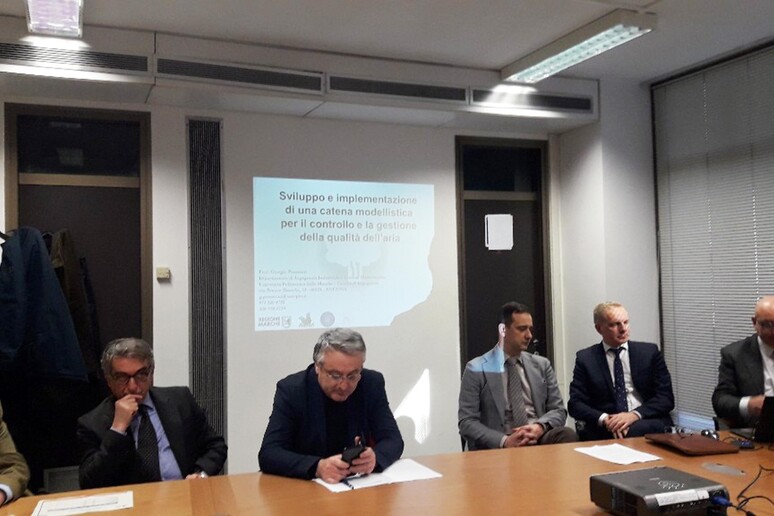 - RIPRODUZIONE RISERVATA