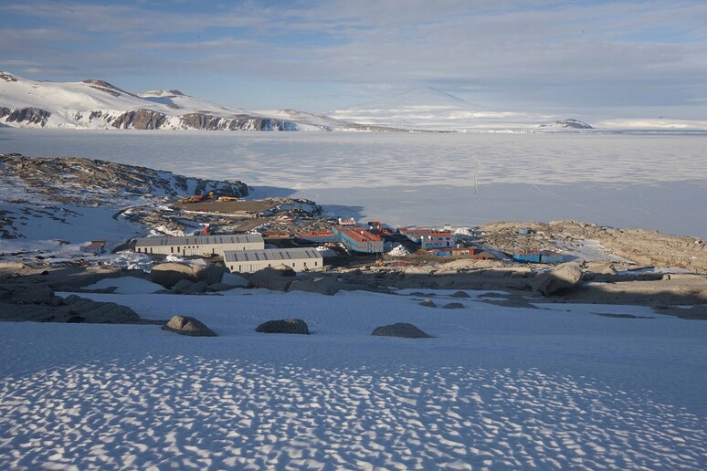 La base italiana in Antartide  'Mario Zucchelli ', a Baia Terra Nova (fonte: ENEA) - RIPRODUZIONE RISERVATA