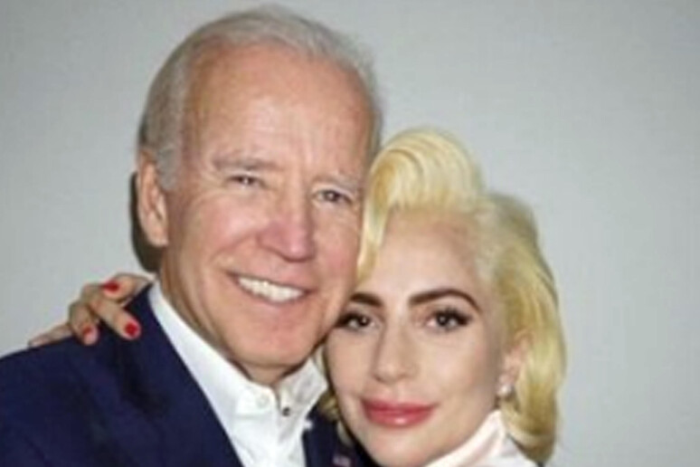 Dal profilo Twitter di Lady Gaga (Foto d 'archivio) - RIPRODUZIONE RISERVATA