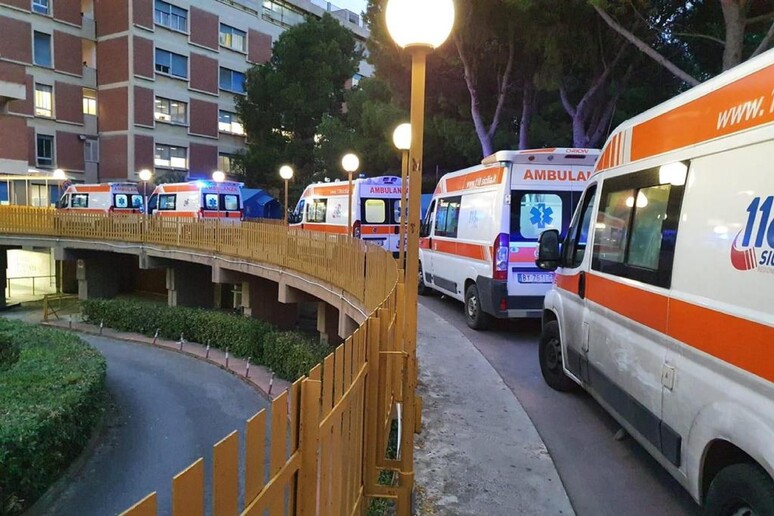 - RIPRODUZIONE RISERVATA
