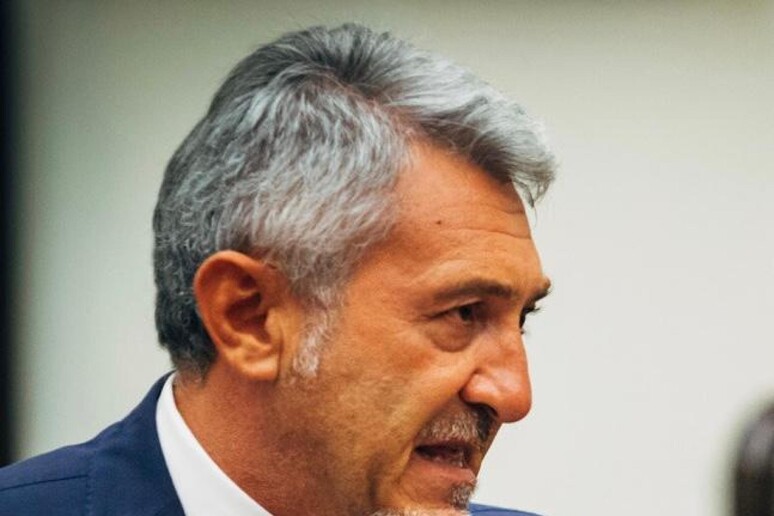 - RIPRODUZIONE RISERVATA