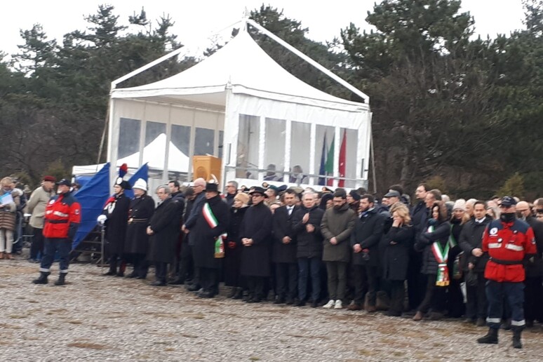 - RIPRODUZIONE RISERVATA