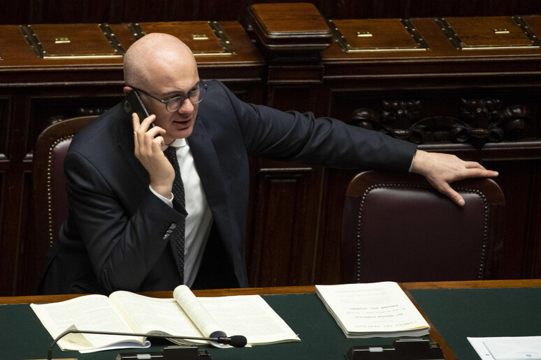 - RIPRODUZIONE RISERVATA