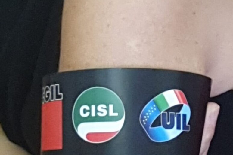 - RIPRODUZIONE RISERVATA