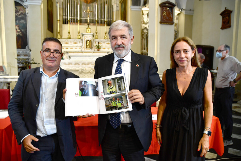 - RIPRODUZIONE RISERVATA