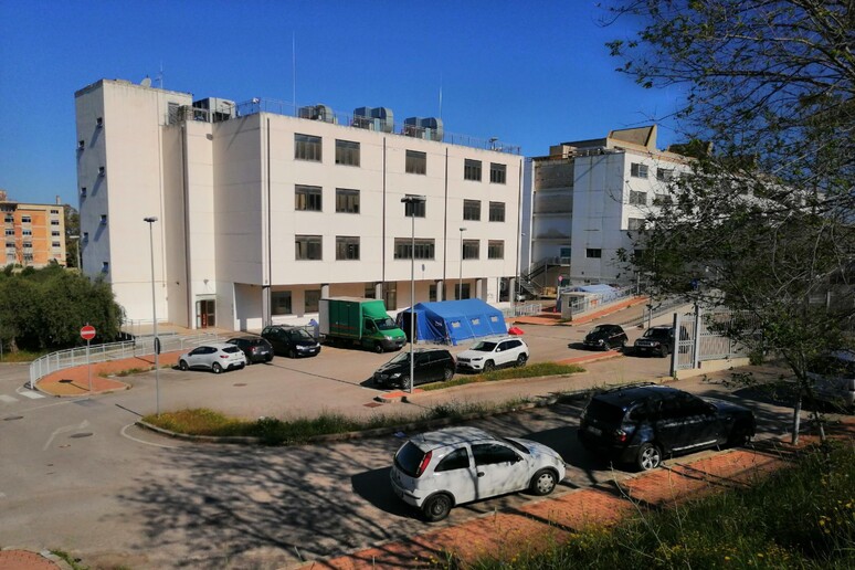 - RIPRODUZIONE RISERVATA