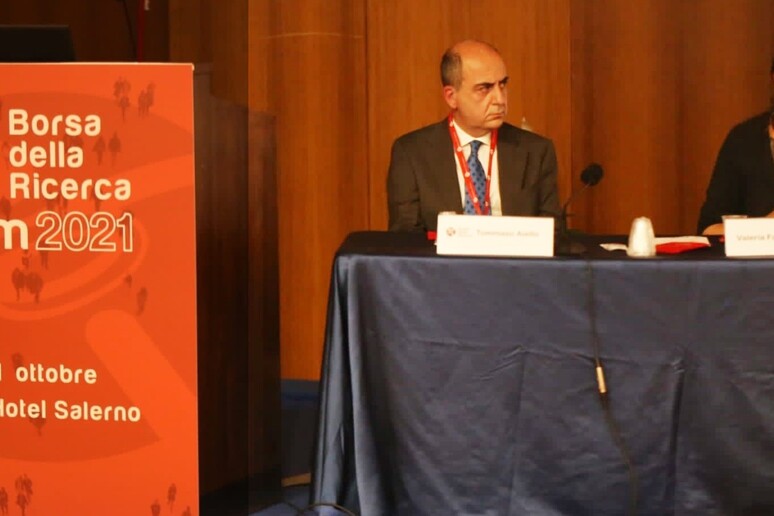- RIPRODUZIONE RISERVATA