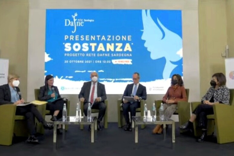 - RIPRODUZIONE RISERVATA