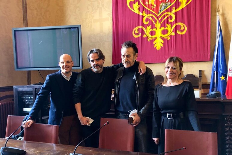 - RIPRODUZIONE RISERVATA
