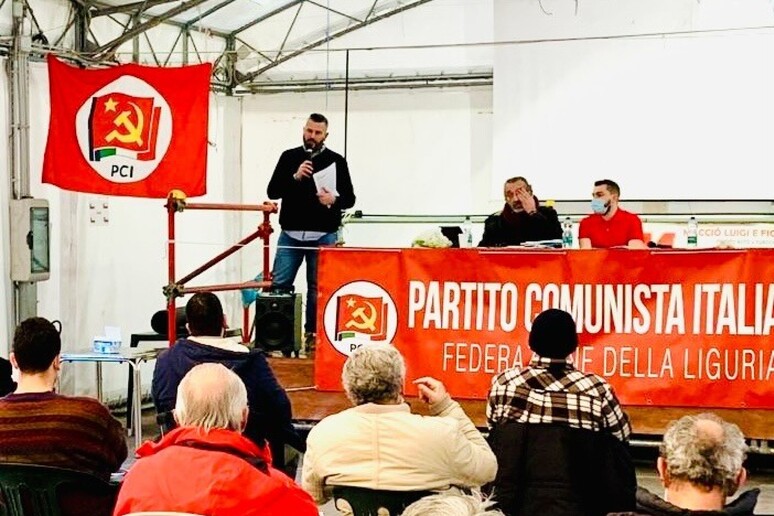 - RIPRODUZIONE RISERVATA