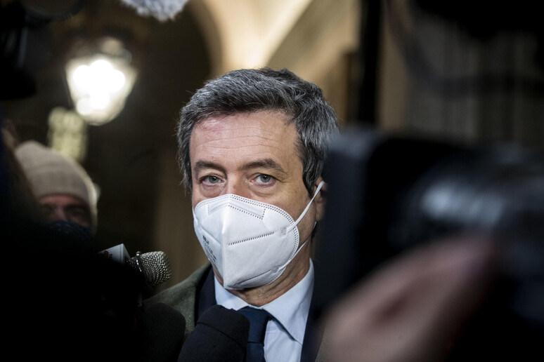 - RIPRODUZIONE RISERVATA