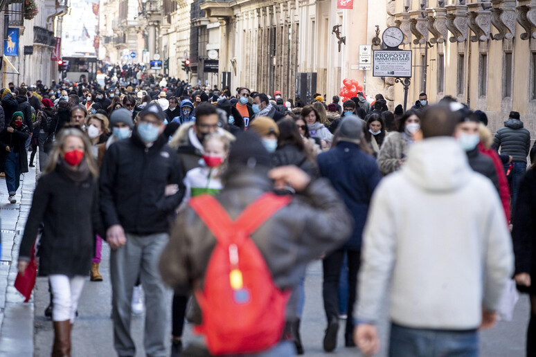 - RIPRODUZIONE RISERVATA