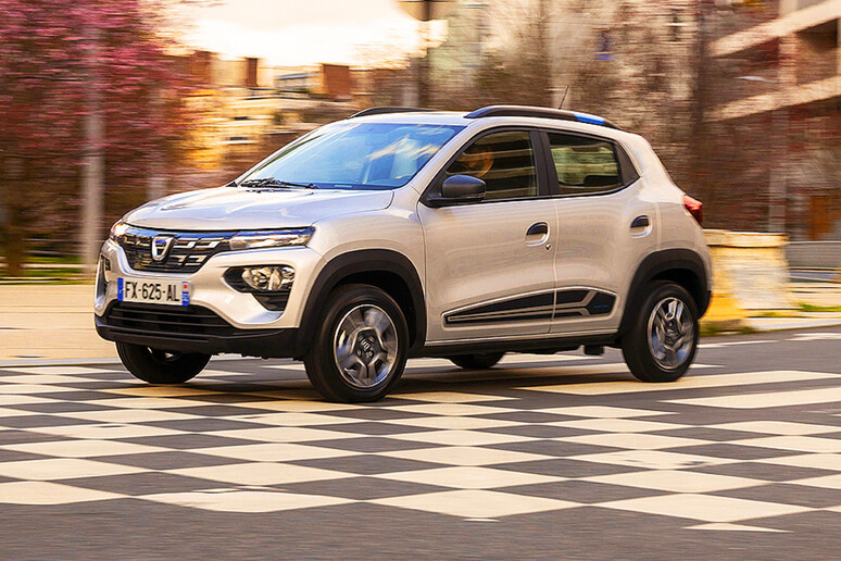 Dacia Spring, city crossover elettrico accessibile a tutti © ANSA/Renault Italia Press