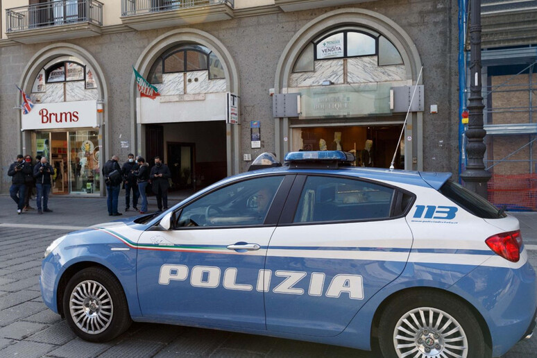 - RIPRODUZIONE RISERVATA