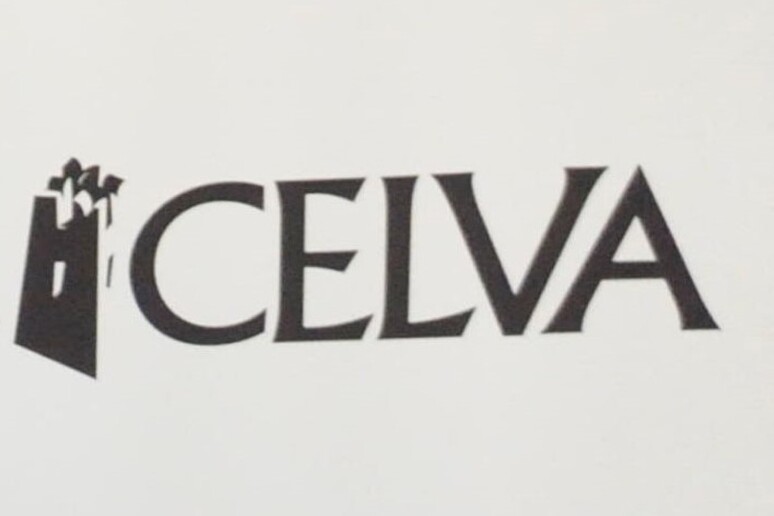- RIPRODUZIONE RISERVATA