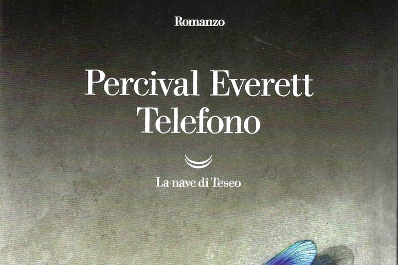 La copertina di  'Telefono ' - RIPRODUZIONE RISERVATA