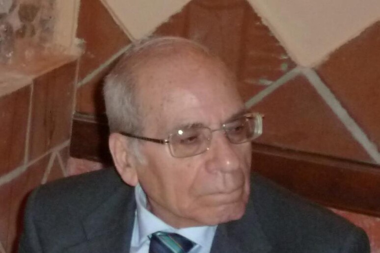 - RIPRODUZIONE RISERVATA
