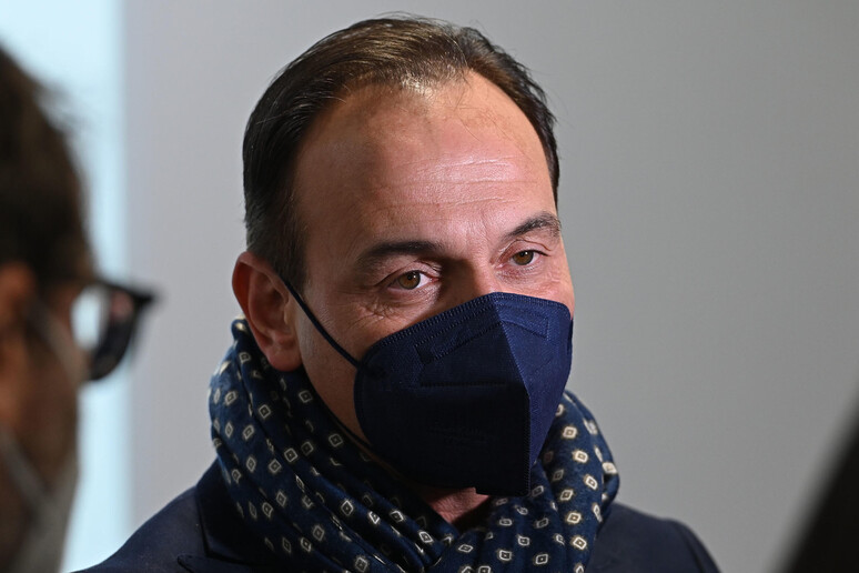 - RIPRODUZIONE RISERVATA