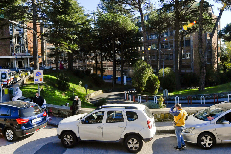 - RIPRODUZIONE RISERVATA