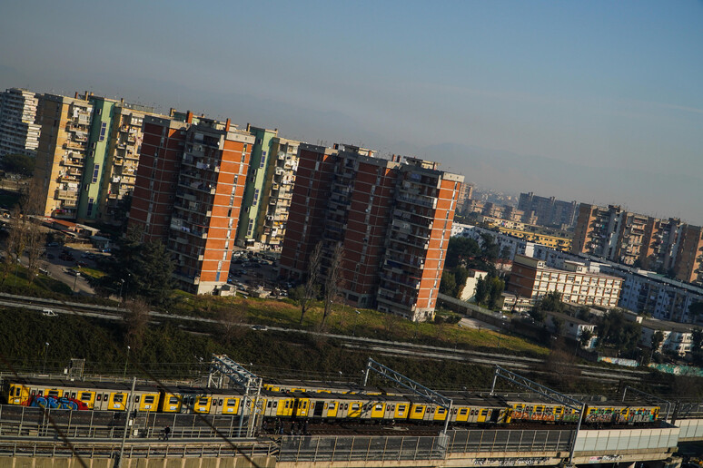 - RIPRODUZIONE RISERVATA