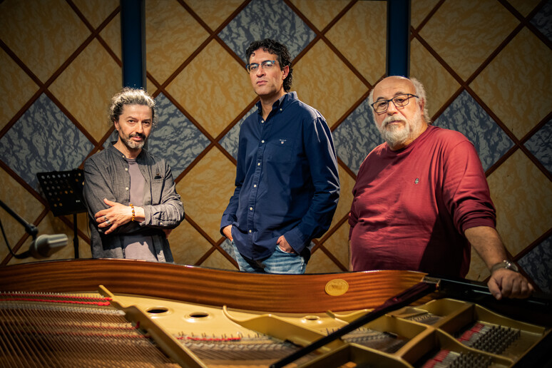 Il "Lello Petrarca Trio" - RIPRODUZIONE RISERVATA